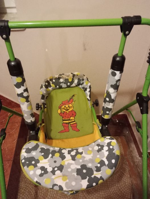 Chustawka dziecięca