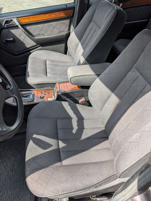 Mercedes Benz E200D