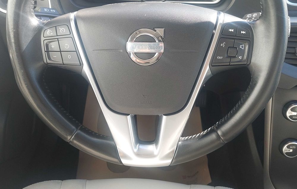 Volvo V40 1.6 D2 Momentum- 2014