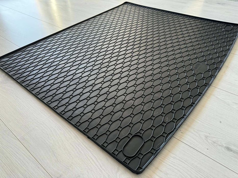 Mata Wykładzina bagażnika VW Volkswagen T5 T6 T6,1 Caravelle MULTIVAN