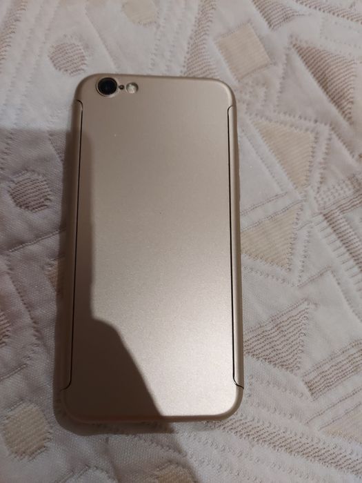 Capa chapa Iphone 6S dourada