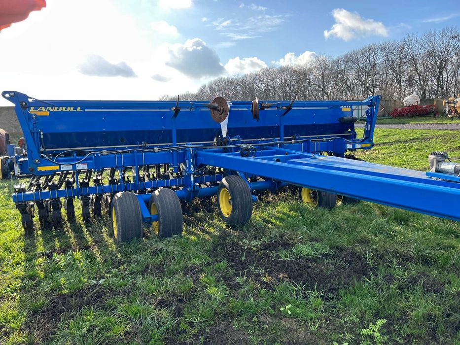 Сівалка прицепна зернова механічна Landoll 5211 6м