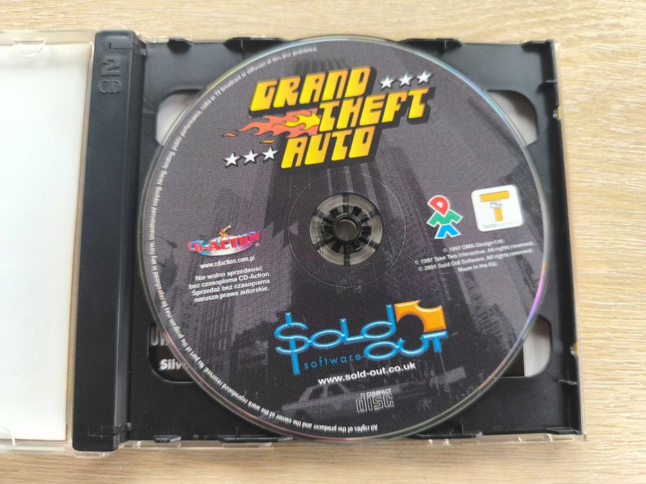 Grand Theft Auto + 101st: Airborne in Normandy [PC] CDA 08/2001 - 63