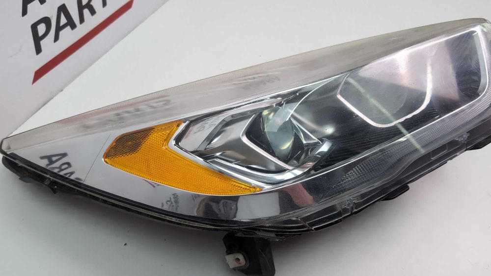 Фара передня права з Ford Escape 2017 (3rd gen C520 restyle) Titanium