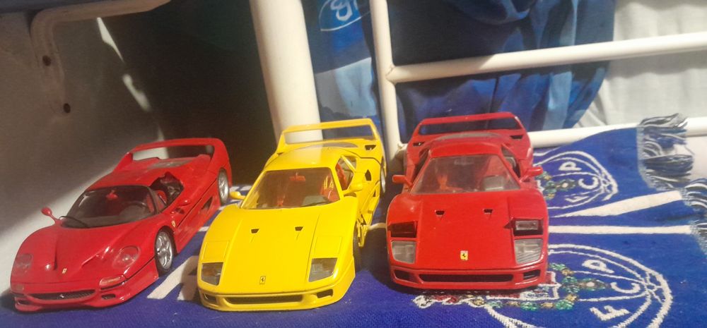 Ferraris 1/18 baratos!