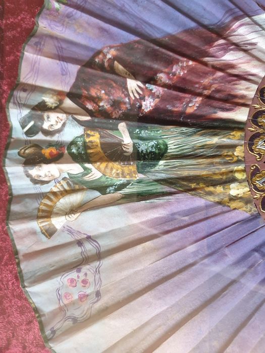 Antigo leque pintado à mão emoldurado