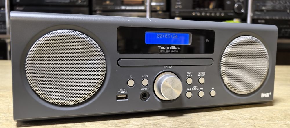 Музичний центр TechniSat TechniRadio Digital CD