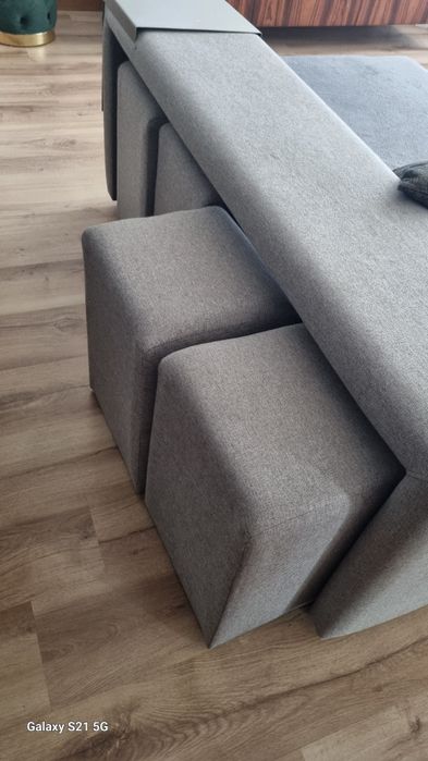 Sofa com chaisse longue à esquerda