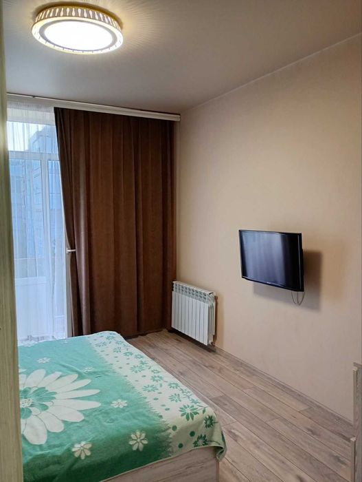 + Продам  2 кім. квартиру пр.Соборний , 39999 дол.