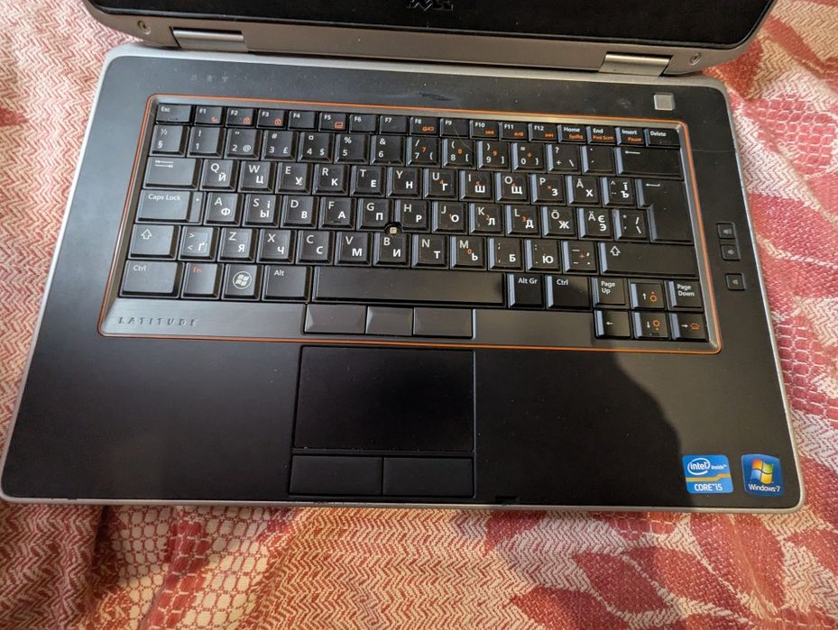 Ноутбук в хорошому стані (DELL)