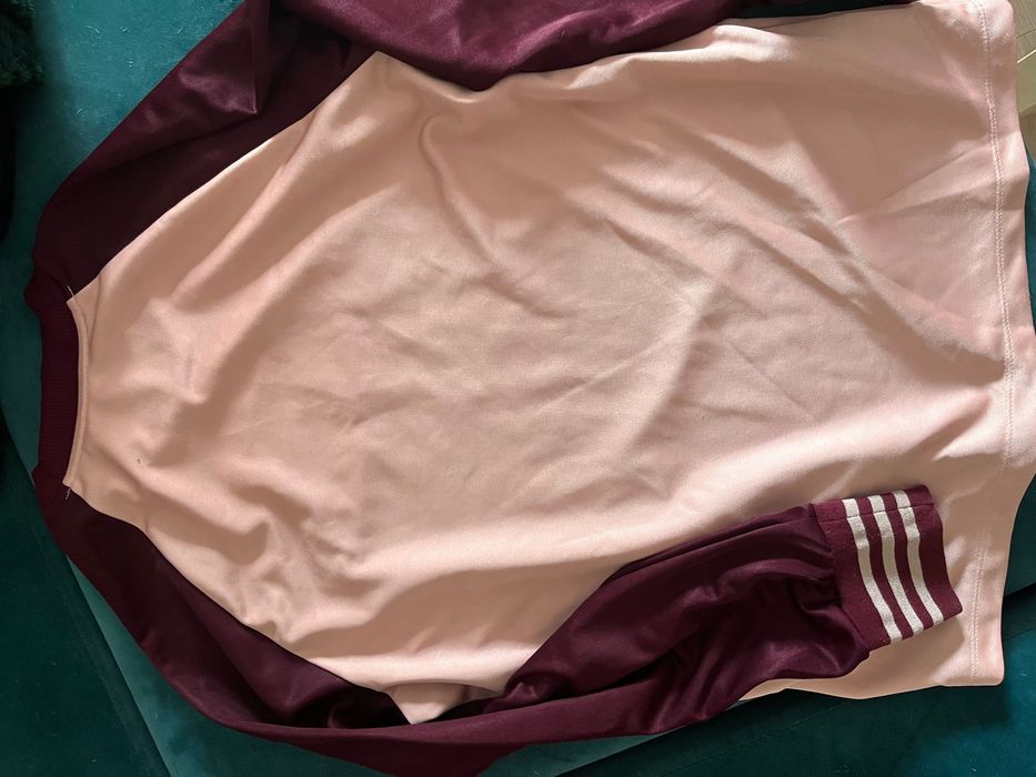 Różowa bluza adidas