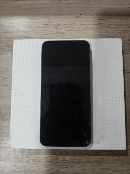 Nothing phone 2 - Ecrã e traseira partida