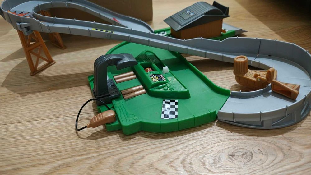 Tor Hot Wheels City Speedway zabawka dla chłopca 3+