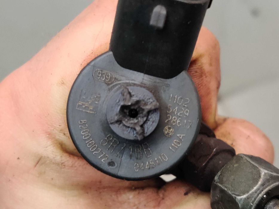 Renault Laguna II Scenic II Megane II 1.9 DCI Wtryskiwacze Wtryski