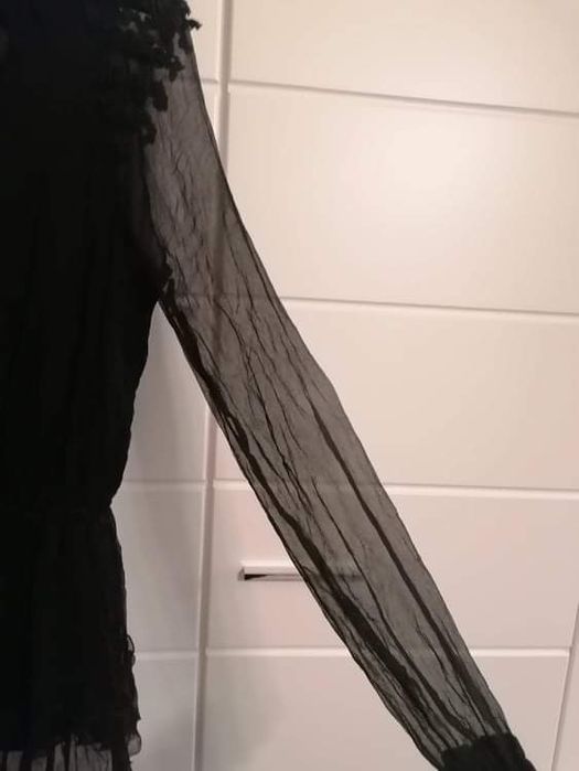 Sprzedam sukienkę amibyami rozmiar M