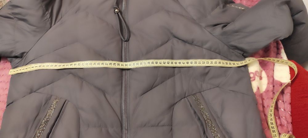 Зимовий пуховик жіночий