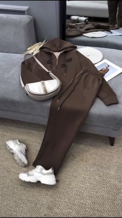 Жіночий костюм miu 44 46 48 50 52 54  брендовий Туреччина