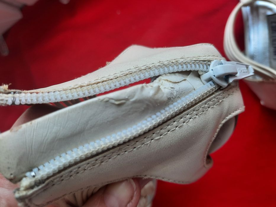 Продам босоніжки Дженіфер Лопез