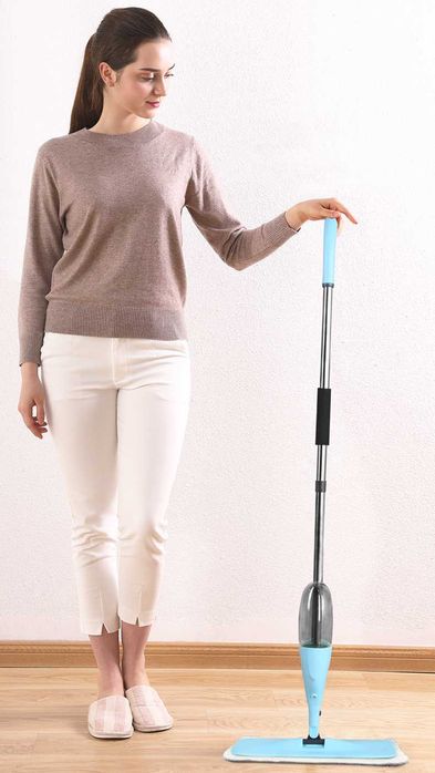 Mop płaski ze spryskiwaczem