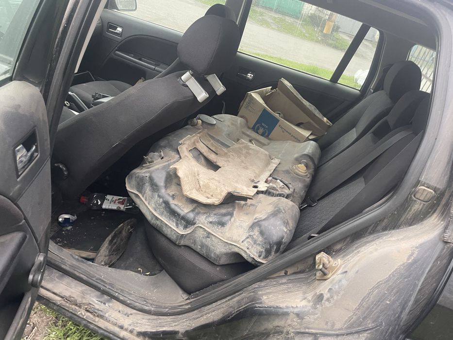 Продам Ford Mondeo 2л дизель