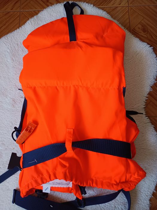 Colete salva vidas de criança