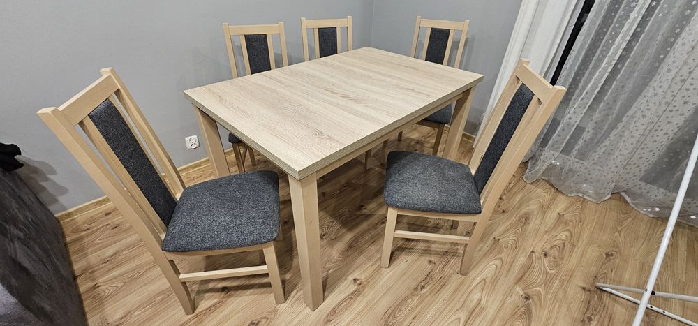 Stół rozkładany + krzesła