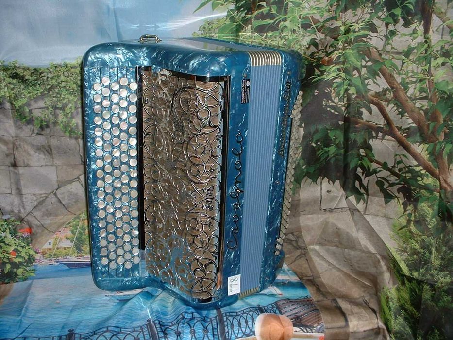 Avenda Accordion G, No. 77864550379748483121