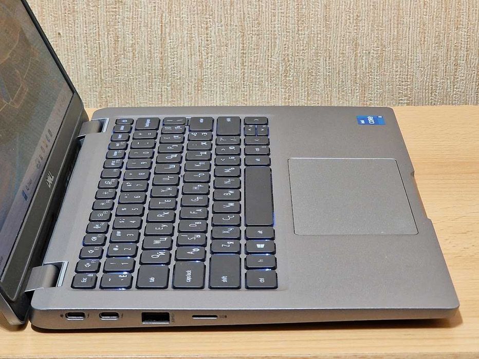 Сучасний ноутбук Dell Latitude 5330 Intel Core i7-1265U vPro RAM32Gb SSD512Gb 13.3" IPS (1920x1080)Full HD Батарея тримає 9 годин. В ідеальному стані.
