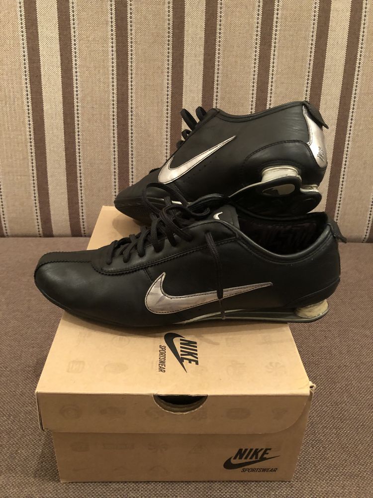 Nike shox rival 2025