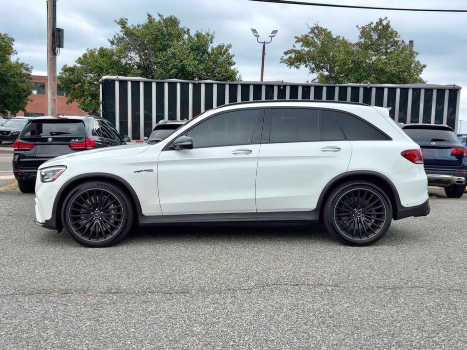 Mercedes-Benz GLC 63 AMG      2021