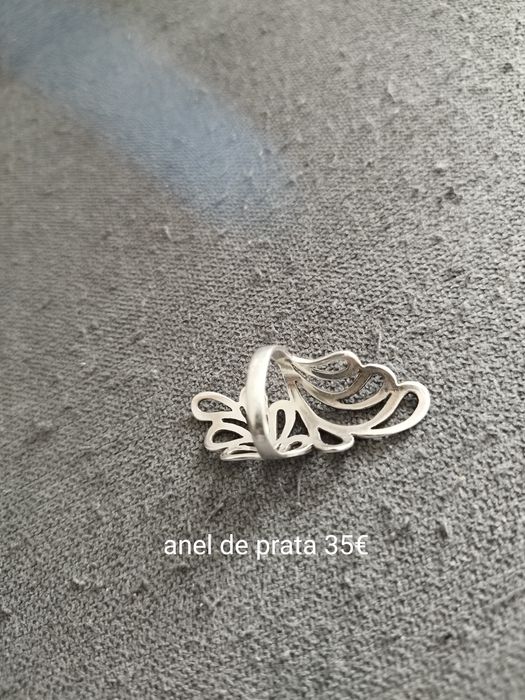 Brincos e pulseiras