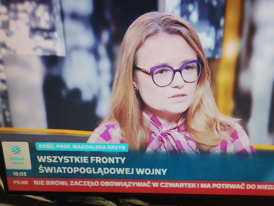 Tv lcd 22 cale stan bdb z dvd