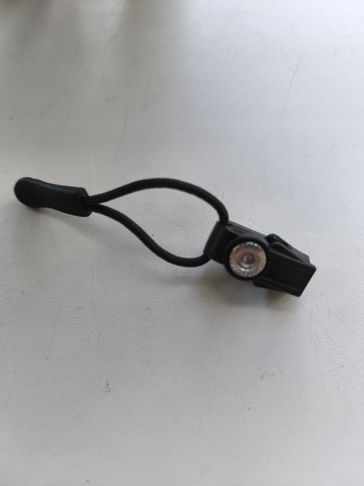 Бегунок(собачка) на молнию.Разборная.