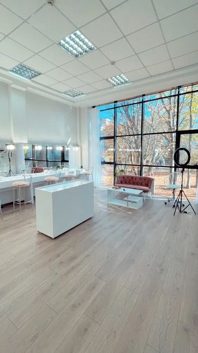 Меблі для студії краси