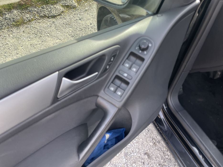 Гольф 2011 1.4 атмосферний