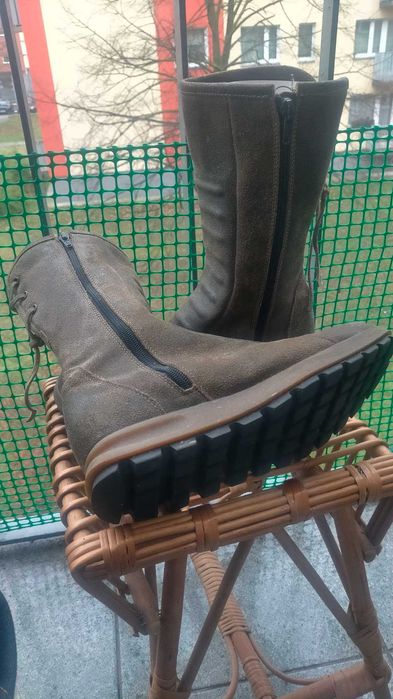 Kozaki skórkowe firmy LESTA rozmiar 38