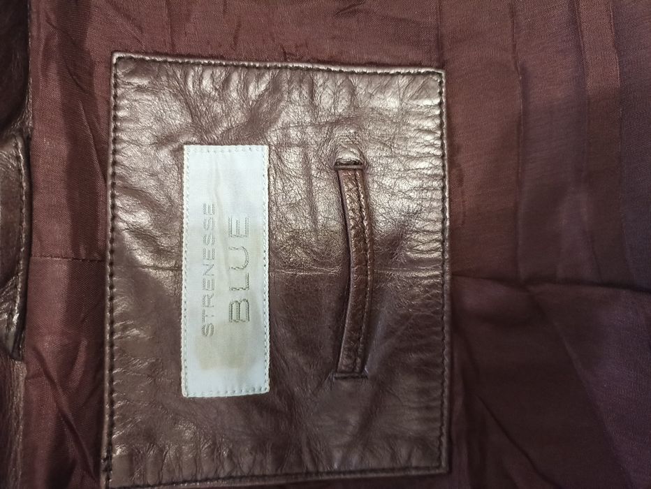 Жіночий шкіряний плащ