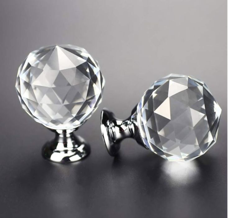 Gałka/uchwyt do mebli - kryształ