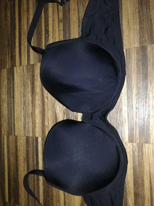 Czarny stanik/biustonosz push up rozm. 75C