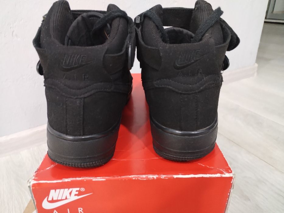 Nike Air Force 1 High '07 SP x Billie Eilish "Sequoia"