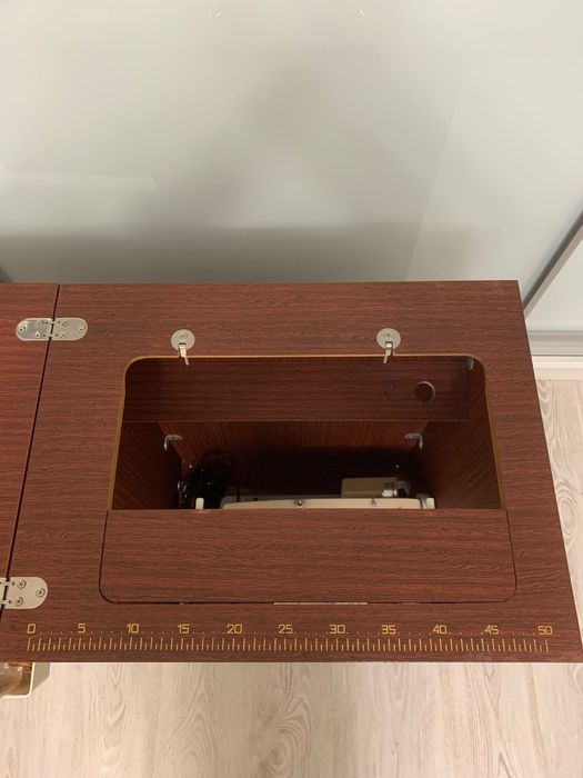 Швейна машинка «Чайка»