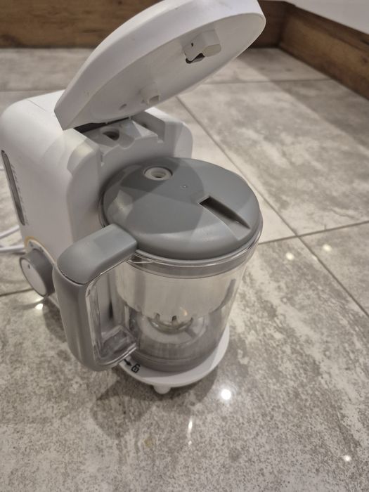 Urządzenie do przygotowywania posiłków dla niemowląt