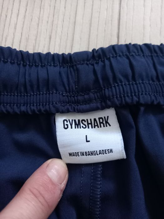 Продам шорты GYMSHARK