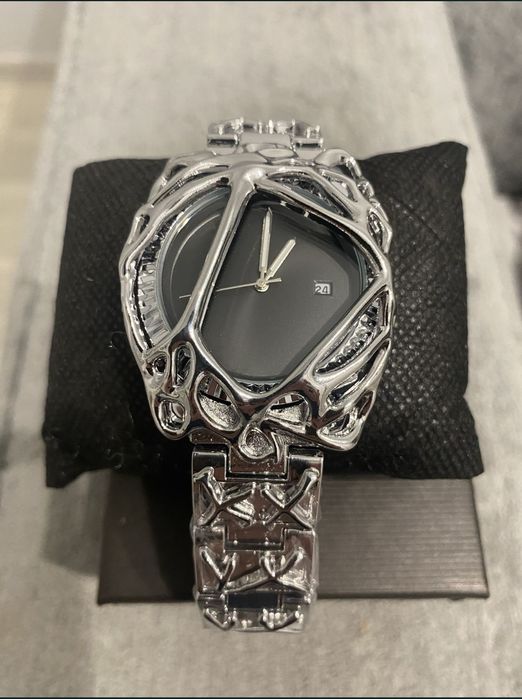 Годинник з колаборації Rolех х Аlabаster

• Абсолютно нові, неймовірна