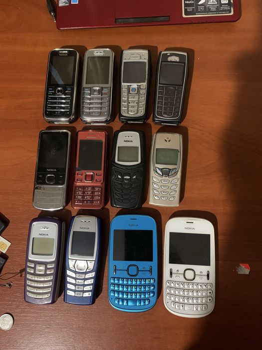 Nokia 3250.