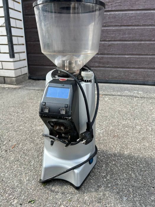 Профессиональная кофемолка Eureka — 7 000 грн