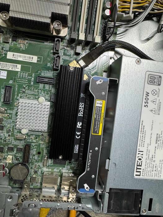 HP Proliant DL120 Gen9 - E5-2620v3 2.4GHz - 16GB RAM - Sem HDDs