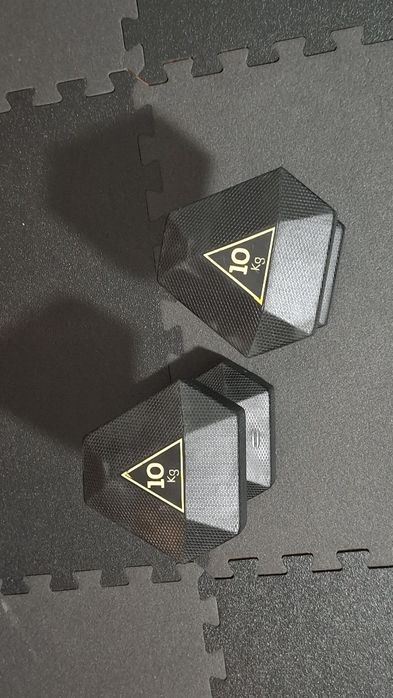 Par de Halteres de Cross-training/Musculação Dumbell Hexagonal 10 kg Preto
