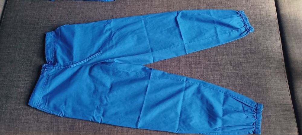 Scrubsy medyczne rozmiar S niebieski i granatowy