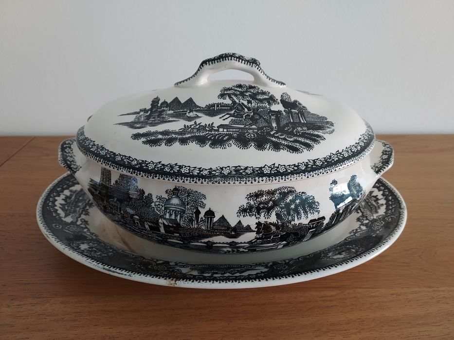 Terrina + Travessa Porcelana Sacavém Estátua